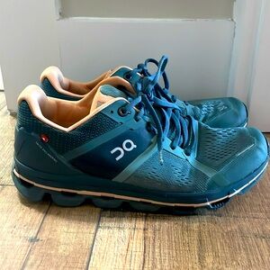 On Cloud Running Shoe